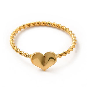 Dainty Heart Ring