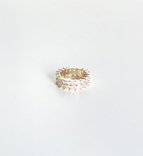 Cargar imagen en el visor de la galería, Daphne Ring (White)
